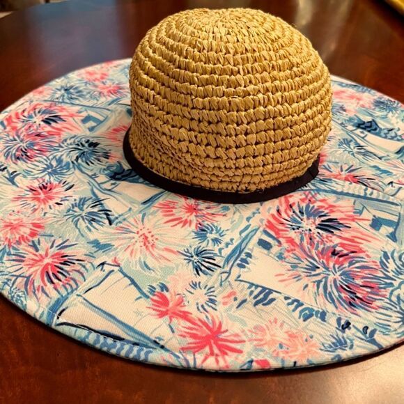 EUC Lilly Pulitzer Floppy Straw Sun Beach Hat in Sea to Shining Sea - Picture 2 of 2